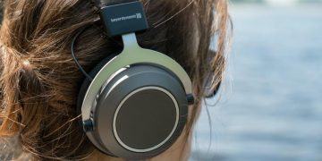 The Benefits of Mindfully Listening to Music