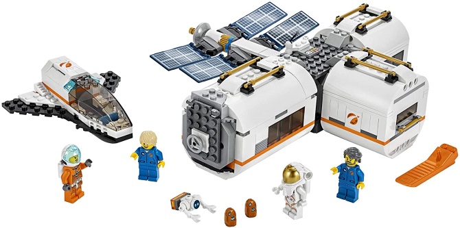 LEGO Lunar Space Station