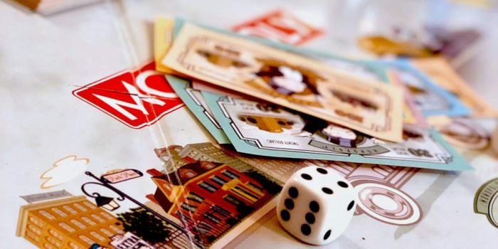 How to Win at Monopoly: Strategy and Winning Tips for Victory