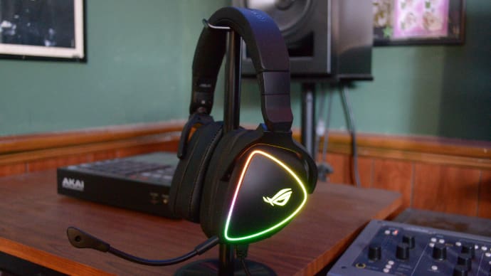 ASUS ROG Delta S Gaming Headset Review  Great Value  High Quality Audio - 98