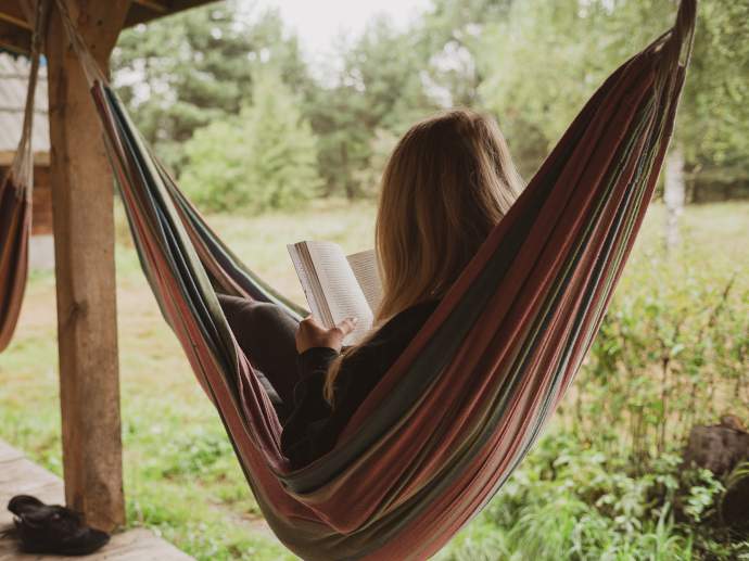 5 Reasons to Add a Hammock to Your Backyard This Summer - 37