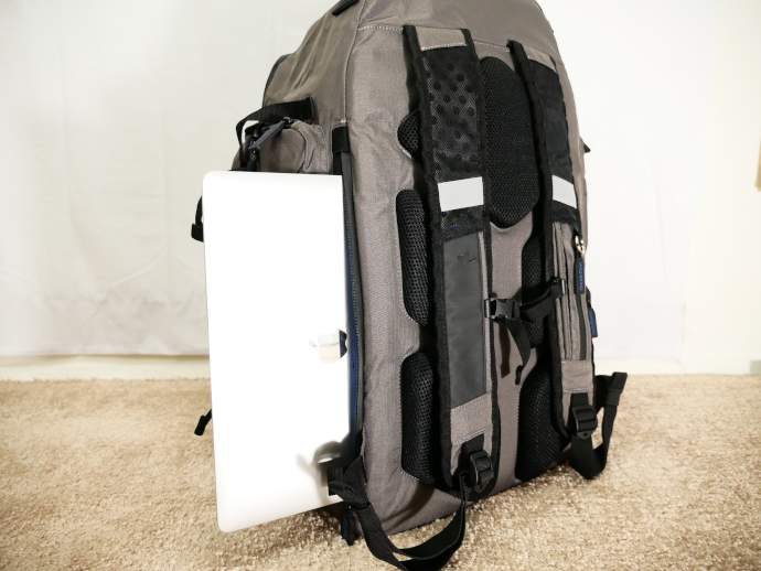 GeekOn Ultimate Board Game Backpack Review - 85