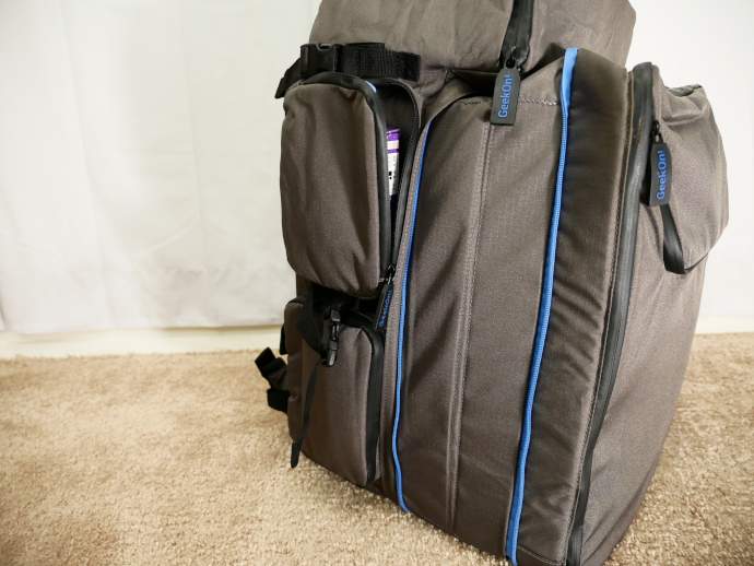 GeekOn Ultimate Board Game Backpack Review - 37